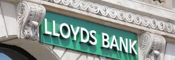 Sea of red as Lloyds, Barclays, NatWest share prices nosedive