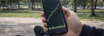 AAVE drops below $100 after Multicoin’s massive token transfer stirs fears
