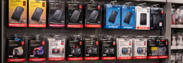 SanDisk stock slides 14% as AI chip selloff overshadows bullish calls