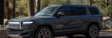 Rivian stock has flagged an inverted H&S pattern: will the rally continue?