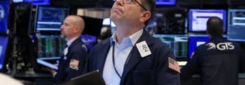 Global debt markets swing between war risks and peace prospects