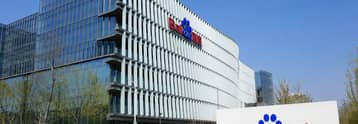 Baidu shares jump as Kunlunxin IPO report fuels AI optimism