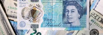 Pound edges higher as markets assess UK finance minister outlook