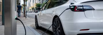 Dove indicano le opzioni il titolo Tesla dopo i risultati del Q2