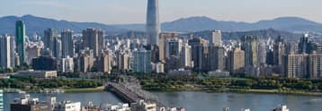 Samsung, SK Hynix are changing fortunes of Koreans, but also widening inequality