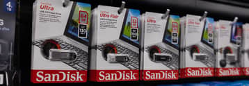 Why is SanDisk stock slipping despite massive Q2 beat?