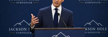 Kevin Warsh avertizează că inflația ar putea necesita noi majorări de dobândă