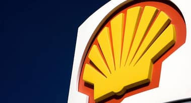 Shell share price: Oil major cancels £10bn credit facility
