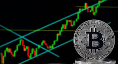 Bitcoin refuses to submit to the bears; Hikes above $8,000 again