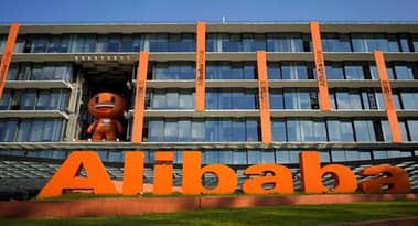 Alibaba’s stock marks a solid debut in Hong Kong trading 6.9% higher than the issue price