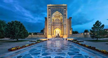 L'Uzbekistan volta le spalle alle criptovalute vietando l'acquisto di token