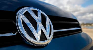 Volkswagen gasta 2 mil millones de euros a la semana en la crisis del Coronavirus.