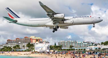 Air France-KLM stock price struggles as carrier seeks emergency funding