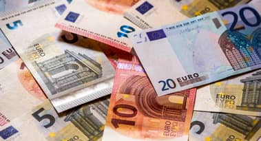 El par EUR/USD cae, mientras que la actividad comercial de la UE disminuye a un preocupante nivel bajo.