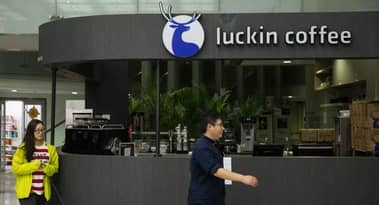 لا يزال سهم Luckin Coffee معرضًا للخطر مع تسارع نمو الإيرادات