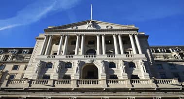 Los principales bancos británicos suspenden los dividendos para combatir la pandemia del Coronavirus