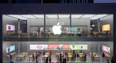 Apple restricts iPhone purchases at its online stores to 2 per person amidst the Coronavirus pandemic