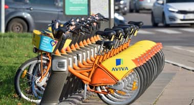 Aviva share price outlook: is the 7.12% yield too good to ignore?