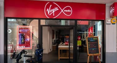 O2 und Virgin Media unterzeichnen einen Fusionsvertrag im Wert von 31,4 Mrd. £ zur Schaffung eines Telekommunikationsriesen in Großbritannien