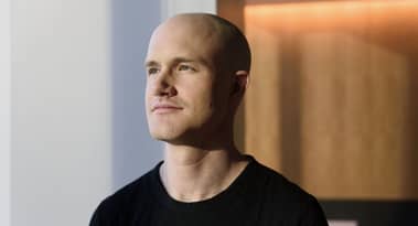 Central bank records reveal the meeting between Coinbase CEO and Fed Chairman