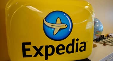 Expedia stock forecast: buy or sell ahead of earnings?
