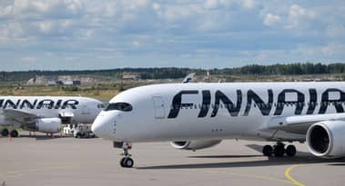 Finnair raccoglierà 446 mln di sterline attraverso la vendita di azioni per sostenere le finanze colpite dal COVID-19