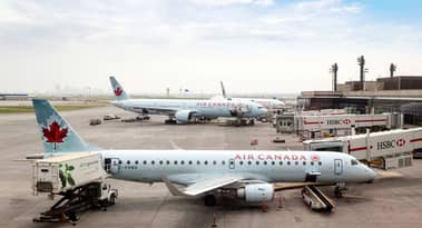 Air Canada raccoglie 940 mln di sterline con l'emissione di azioni per sostenere le finanze durante la pandemia