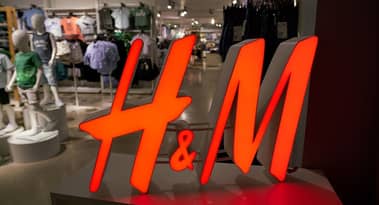 H&M stock price plunges after reporting a quarterly loss