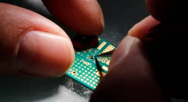 Due stock di auto da comprare durante la carenza globale di chip semiconduttori