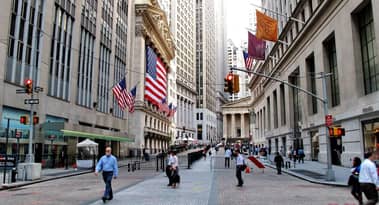 Dow Jones, S&P 500 und Nasdaq bleiben in einem Bullenmarkt, unterstützt durch Nachrichten über COVID-19-Impfstoff