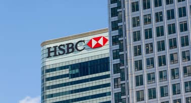 HSBC och Standard Chartered faller till 22-årig lägstanivå efter rapporter om illegala överföringar