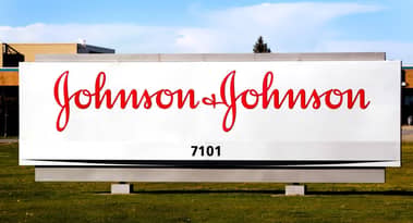 I profitti di Johnson & Johnson in calo del 35% nel Q2, poiché COVID-19 ritarda gli interventi di chirurgia elettiva