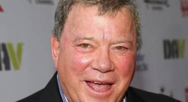 William Shatner realiza una venta en blockchain de recuerdos personales