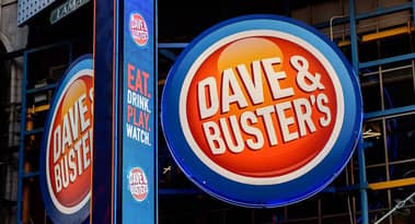 Los ingresos de Dave & Buster en el segundo trimestre bajan un 85% debido a las restricciones de COVID-19.