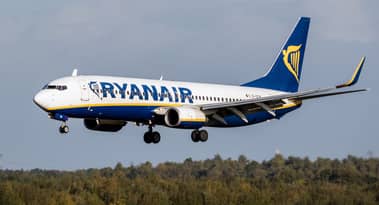 Ryanair issues shares to raise £357 million amidst COVID-19
