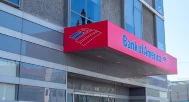 Bank stocks ‘set to fire on all cylinders,’ analyst says