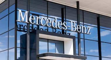 Daimlers intäkter minskade med 11% under 2020