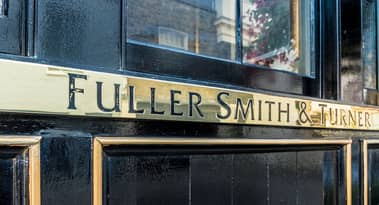 Fuller, Smith & Turner sufre una pérdida en el primer semestre, mientras COVID-19 cierra bares y cafeterías