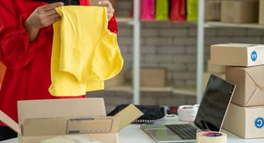 ASOS avverte di un colpo di £15 milioni per i dazi post-Brexit