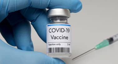 La MHRA du Royaume-Uni approuve le vaccin de Moderna pour une utilisation d'urgence