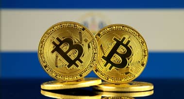 El Salvadors regering diskuterar löneutbetalningar i Bitcoin (BTC)
