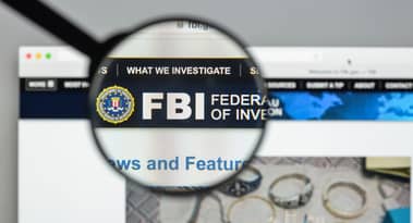 FBI ostrzega przed niezarejestrowanymi usługami kryptograficznymi w obliczu rosnących napięć prawnych