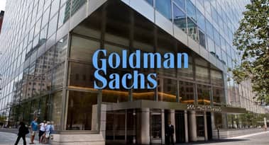 Is August a good month for investing in Goldman Sachs shares?