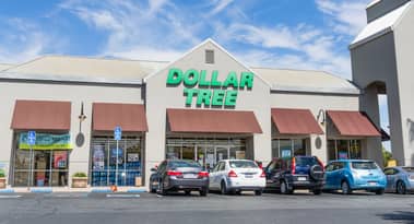 Dollar Tree stock price analysis ahead of earnings: buy or sell?