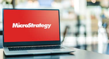 Microstrategy köper mer BTC, ska du investera i MSTR -aktier nu?