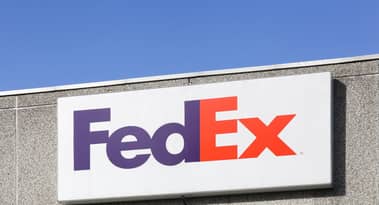 This expert says ‘buy the dip’ as FedEx shares fell on Q1 earnings