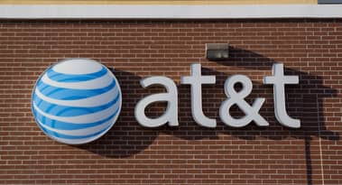 AT&T vraagt de FCC om streng te zijn met de acquisitie van 5G-spectrum