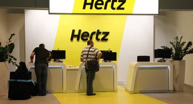 CEO Fields erklärt, warum Hertz Tesla für die Elektrifizierung seiner Flotte ausgewählt hat