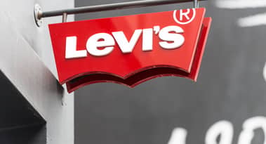 Le azioni Levi Strauss sono scambiate in rialzo after-hour