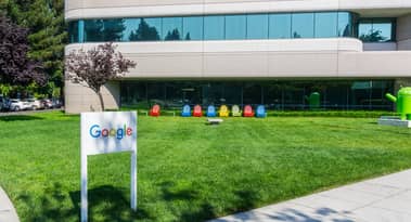 Can Alphabet Inc. sustain the bullish momentum after Q4 2021 financial results?